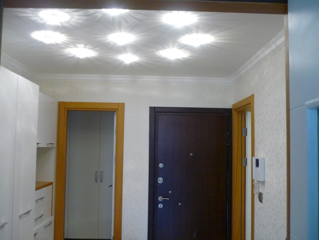 Elektri̇kçi̇ni̇z'den Bornova Evka3 Spot Ve Avi̇ze  Aydınlarma