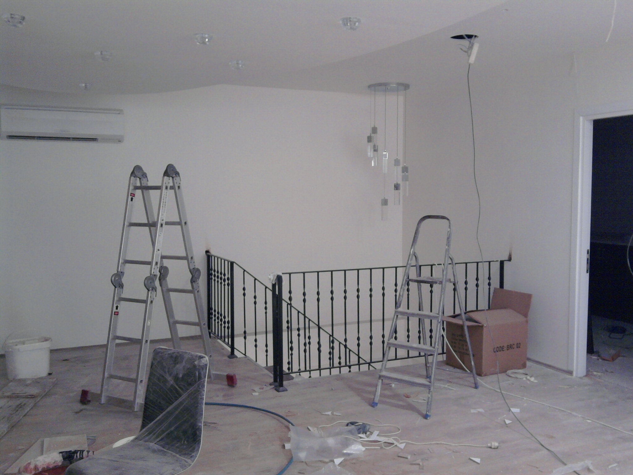 Renk Optik ve Saat Çiğli Elektrik Tadilat Ve Montaj