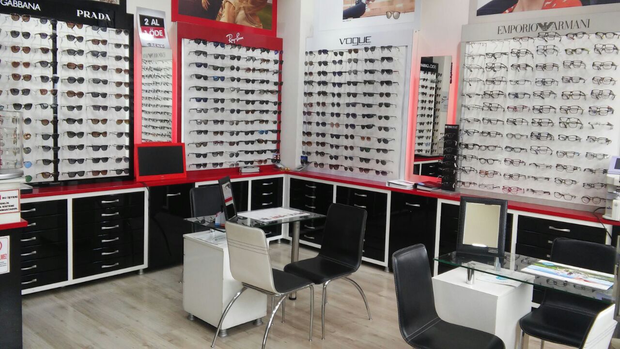 Renk Optik ve Saat Çiğli Elektrik Tadilat Ve Montaj